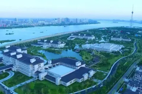 LinYi YiHe BinGuan