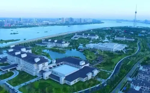 LinYi YiHe BinGuan