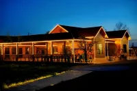 Zhaosu Qingyuge Homestay