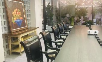 Riyueming · City Box Hotel (Dalian Railway Station Zhongshan Square Branch)