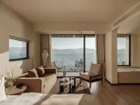 Dali Weizhi Lakeshore Villas