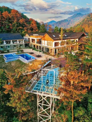 Tianmu Mountain TianMUyin Hotel, Xinchang - Infinity Pools