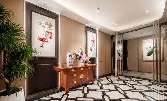 STAR HOTEL