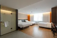 Burqin Xinlu Songguo Hotel (County Government Kanas Tower Bridge)