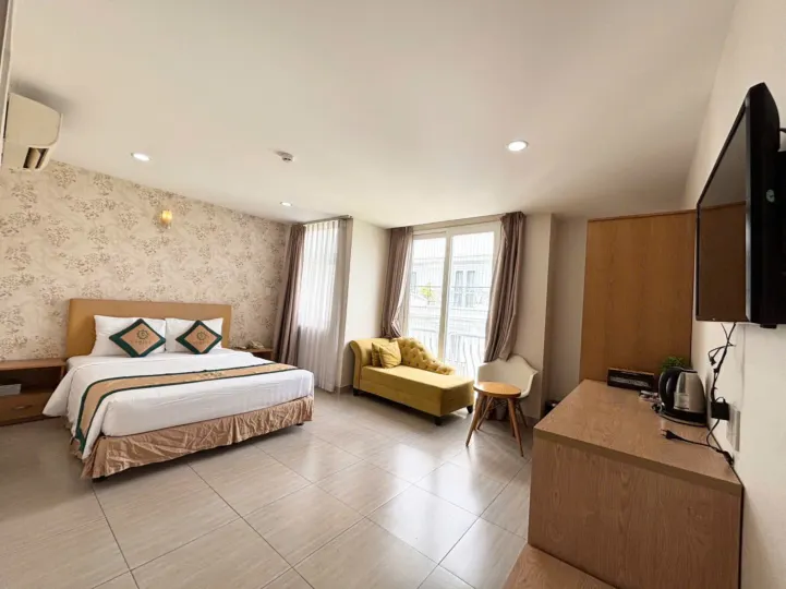 Camila Airport Hotel