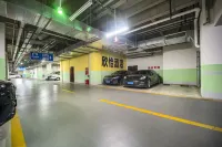 Xinyi Hotel (Neijiang High-Speed Railway North Station Normal College) - Parking