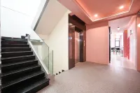 Brown Dot Hotel Saigon Airport Hotell i Tân Bình