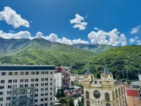 Kangding Mountain Viewing Famous Guesthouse