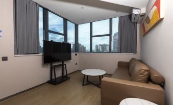 Days Inn Zhuhai Selected Wyndham Hotel (Couple Middle Road Branch)