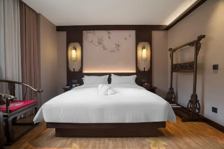 Lijiang Wangfu Hotel