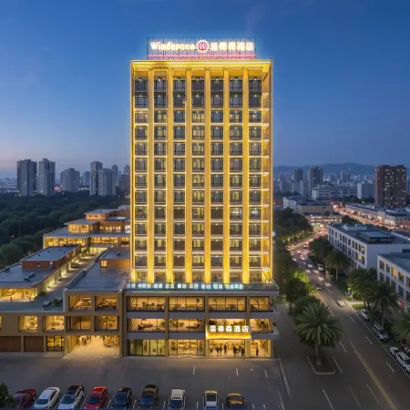 Wyndham Hotel Lingao