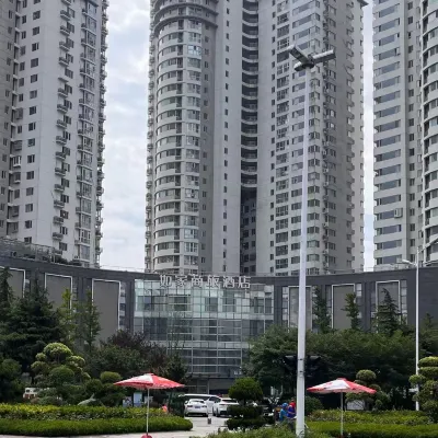 Homeinn Selected Hotel (Qingdao May Fourth Square Subway Station Vientiane City) Hotels near MIXC Shopping Mall