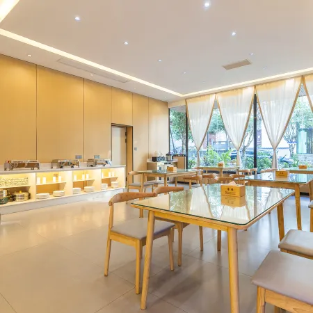 Xiangwang Boutique Stay (Libo Xiaoqikong Scenic Area East Gate Ticket Office)