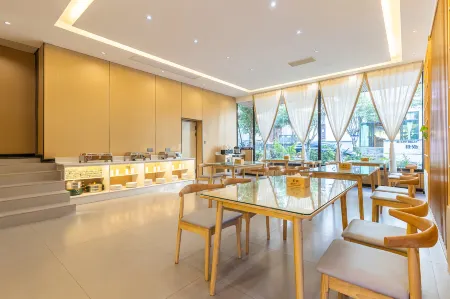 Xiangwang Boutique Stay (Libo Xiaoqikong Scenic Area East Gate Ticket Office) Отели рядом с достопримечательностью «68-Level Drop Waterfall»