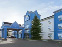 Days Inn & Suites by Wyndham Brooks Hotels in Brooks