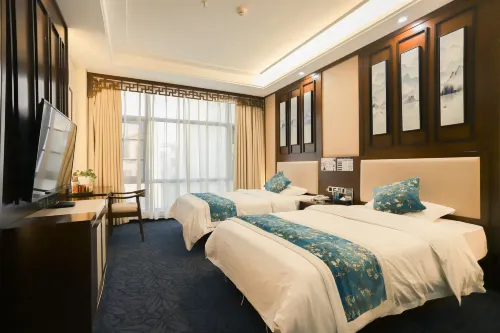 Qiyun Yaju Hotel (Xingyi Jushan Square Dream City Mall)