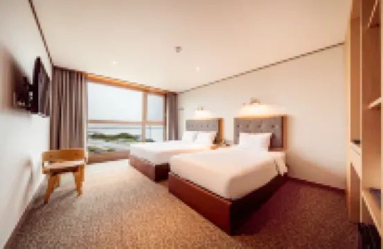 โรงแรมซันไรส์ ซุงซาน โรงแรมใกล้Seongsan-eup Cruise Ship