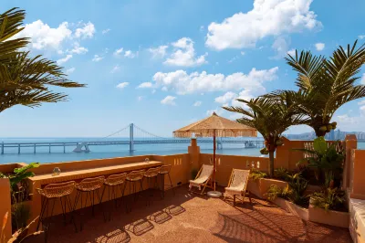 Dalian Jinse Sea View Art Homestay (Xinghai Square Branch) Отели рядом с достопримечательностью «Трансморский мост»