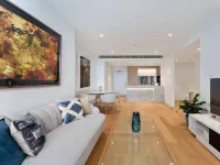 Luxury 1BR Iconic Harbour Views in Barangaroo Hotels in Barangaroo