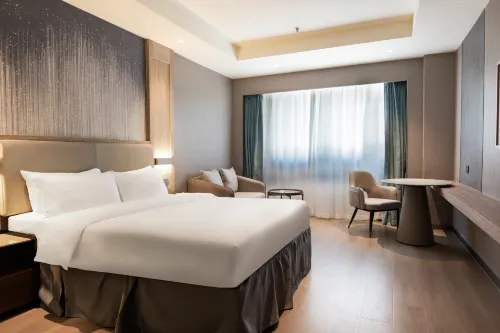 Oriental Paris Hotel (Jinjiang Airport Sunshine Plaza)