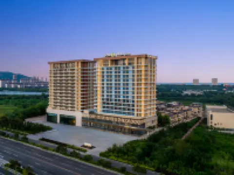 興城希爾頓惠庭酒店 鄰近華聯商廈（釣魚台西路店）的酒店