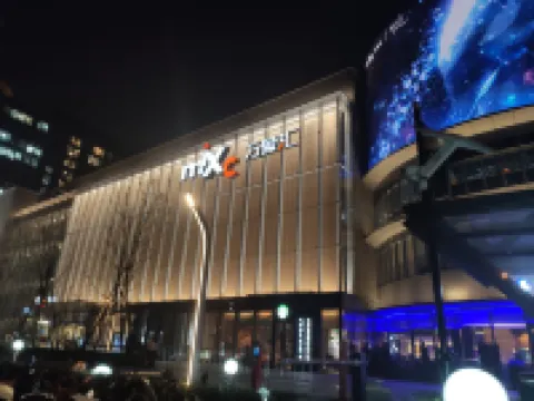 Capsule Youth Hostel (Linyi Taisheng Plaza Viva City Branch)