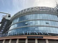Vienna International Hotel (Golmud Zhongshan Road Flagship Store) - 4-Star