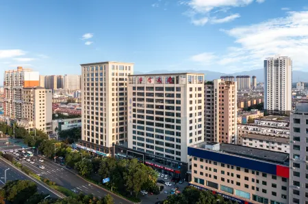 Meihao Yizhi Hotel (Xinyue Shopping Plaza Branch, Xinzhou West Station) Отели рядом с достопримечательностью «Yunzhonghe Hot Spring Tourist Resort»