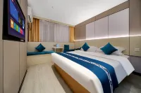 Zhonghui International Hotel (Foshan Chancheng Lanshi Subway Station) Hotels in 