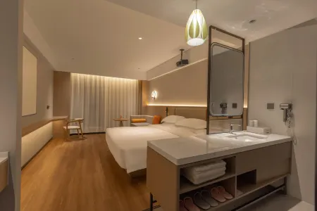 China/Henan/Nanyang/Wancheng District /X014 30 meters east of Longteng Community Deli Stationery Отели в г. Наньян