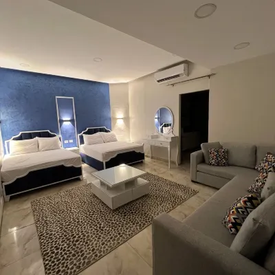 Lucky Hostel โรงแรมใกล้แบบ ซูเวยลา