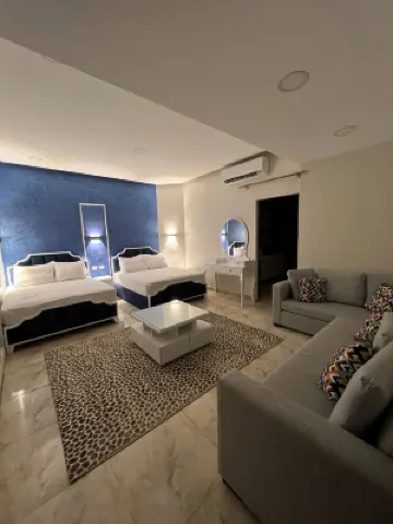 Lucky Hostel Hotel a 