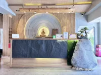 Artist beb and breakfast Отели рядом с достопримечательностью «Ruyuanxian Shijie Guo Shan Yao Museum»