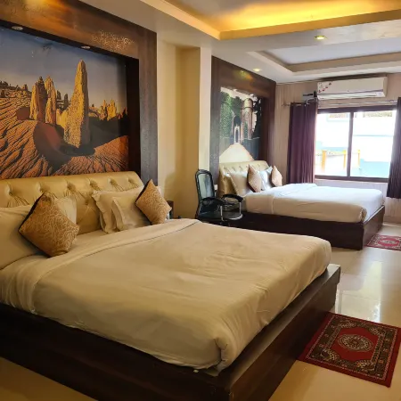 Hotel Rajpur Heights