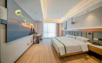 GreenTree Inn Express Hotel (Jiulong Hui Liqun Shopping Plaza)