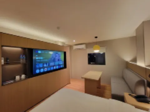 Via Hotel Zhongli Hotels near Chung Yuan Christian University