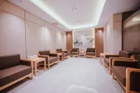 Homeinn Plus (Jixi Railway Station Wanda Plaza Branch)