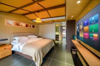 Shanchuan Xiju · Riverside View Guesthouse (Zhenyuan Ancient Town) - New