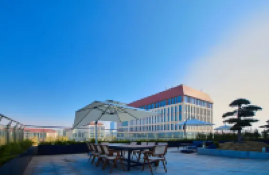 Huaxia Lakeside Resort Hotel