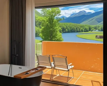 Miyunye Luxury Private Tang Homestay (Kangding Branch) Hoteles en Kangding