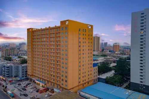 Yuncheng Juhetai Hotel (Yanhu South Wind Square)
