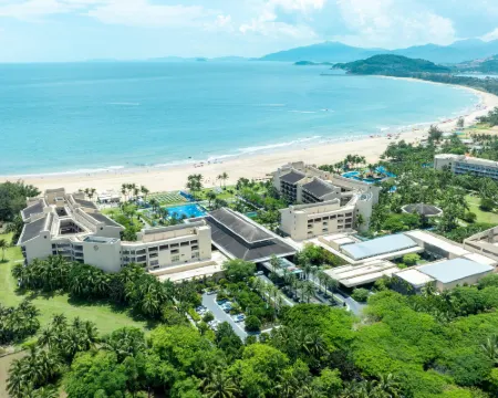 Sheraton Shenzhou Peninsula Resort Hotels in Wanning