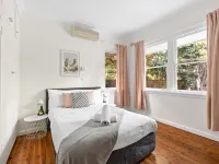 Killara Rooms – Close to Shops & Trains Hotels in Killara