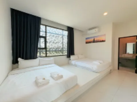 Hidden Space Private Pool Villa Bangsaen