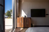 Dali Mianhai · Shijiuzhou Seaview Homestay (Ideal Bang Branch)