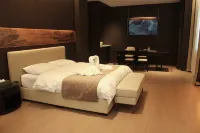 DongJiangLake Hotel