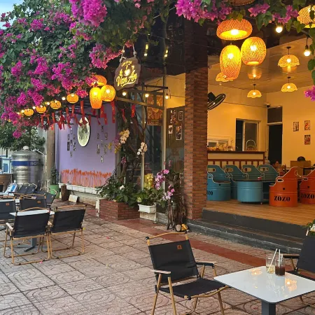 Q SONG CHI CON DAO HOTEL Отели рядом с достопримечательностью «Пляж Анхай»