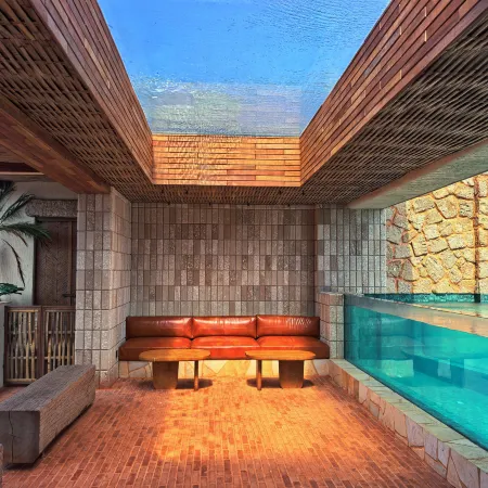 Cliff Nest ·Wild Luxury Resort & Villa