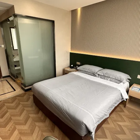 Urban Garden Hotel