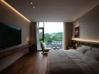 Soul Mountain Qingyan Art Homestay - balcony